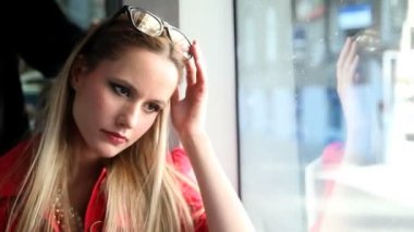 Kadın gözlük tramvay ayarlama