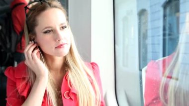 Müzik tramvay kadında