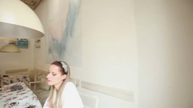 İki Restoran iç içinde