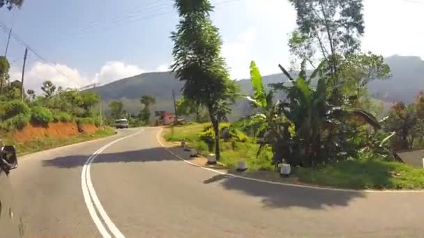 Paesaggio dal veicolo in movimento lungo la strada — Video Stock