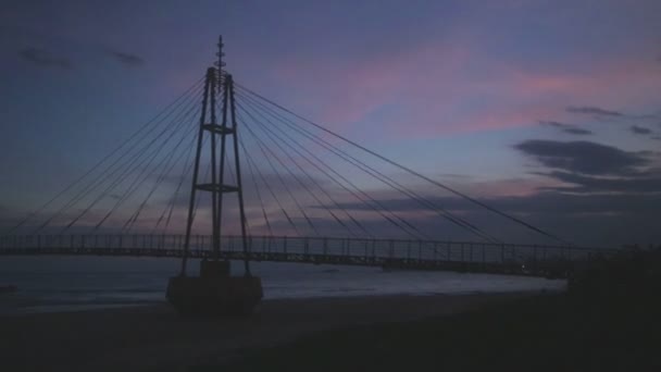 Γέφυρα στο ηλιοβασίλεμα — Αρχείο Βίντεο