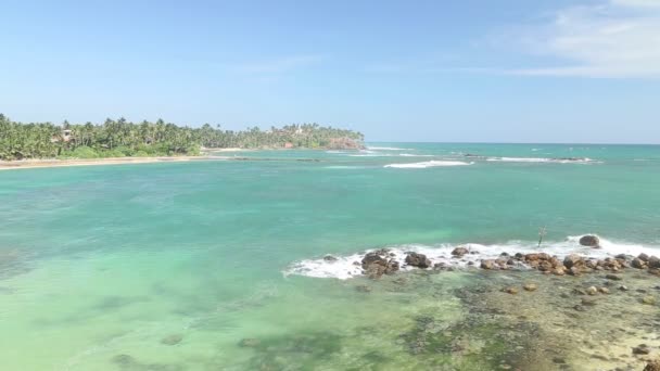 Krásný výhled na moře z pláže na Srí Lance — Stock video