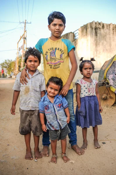 Indiase familieleden — Stockfoto