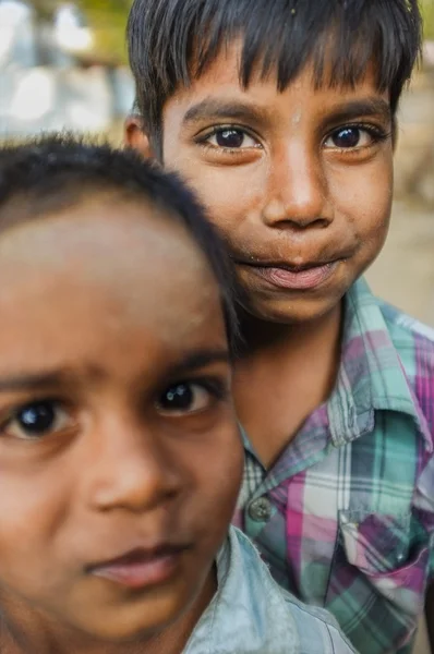 Two Indian boys on street — Stock Photo, Image