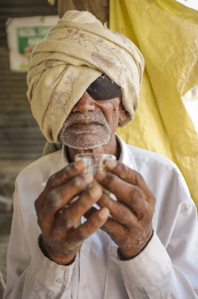 Äldre indisk blinde — Stockfoto