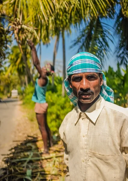 Portrait of Indian workers — Stock Photo, Image