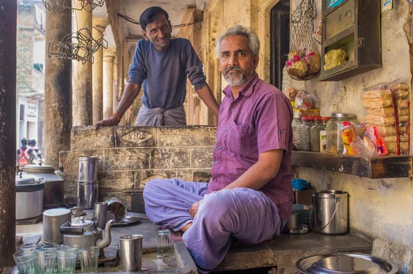 Two indian working men — Stock Photo, Image