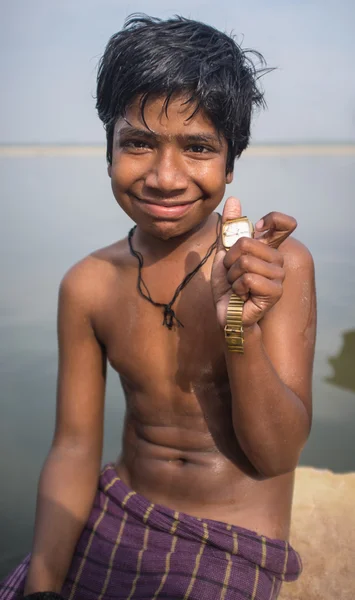 Indian boy with watch — Stock Photo, Image