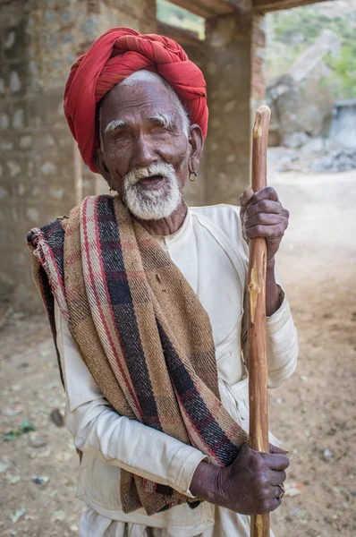 Blind Rabari tribesman holds stick — Φωτογραφία Αρχείου