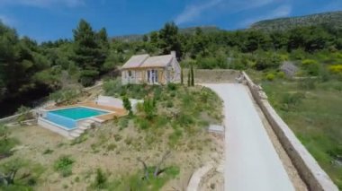 Villa Mir ben Bol daha fazla bilgi için