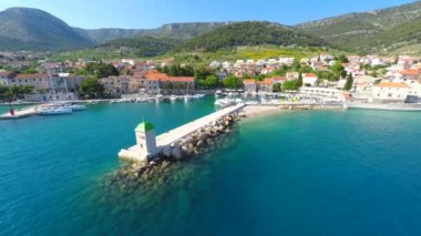 Bol Harbour küçük deniz feneri