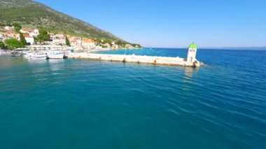Bol Harbour küçük deniz feneri