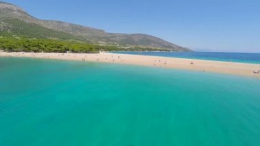 Bol Zlatni Rat Plajı