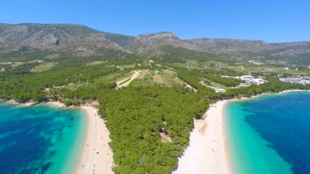 Praia, rato Zlatni, em Bol — Vídeo de Stock