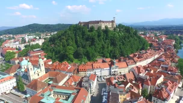 Ljubljana Castle Ljubljanica nehrinde — Stok video