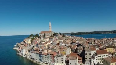 kasaba ve Rovinj çevreleyen deniz