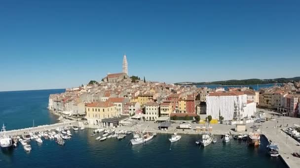 Rovinj on the coast at the mediterranean peninsula — Stock Video