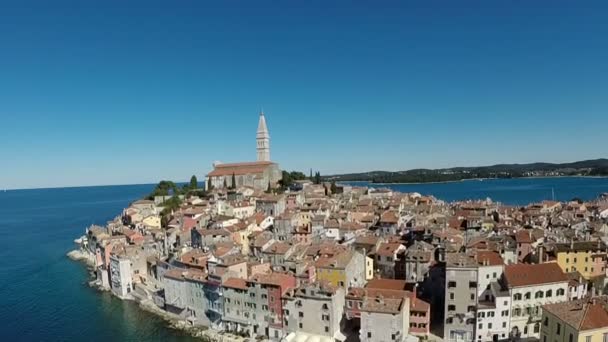 Town and sea surrounding Rovinj — Stock Video