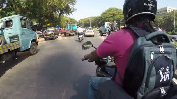 Motorcycle taxi on the street — Stock Video