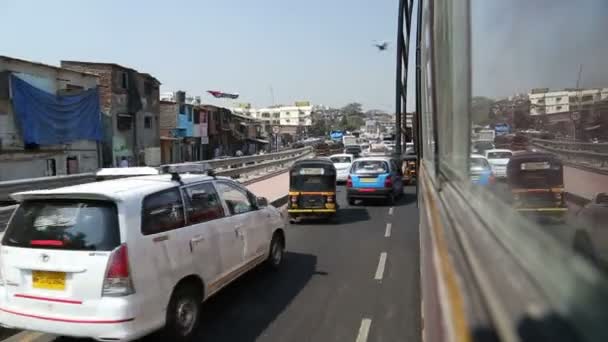 Atasco de tráfico en la ciudad — Vídeo de stock