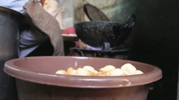 传统的印度食物制备 — 图库视频影像