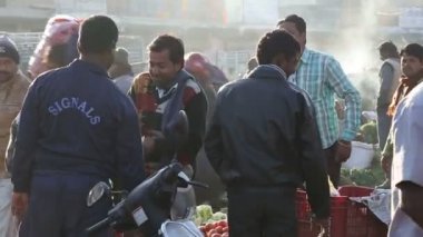 Geçen kişi ve Toplantı