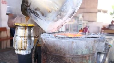 Adam dökme haşlanmış chai