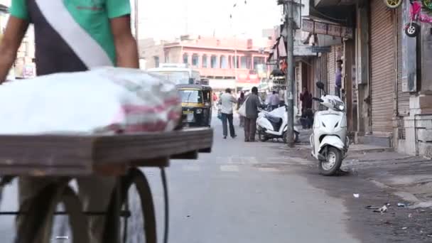 Strada trafficata a Jodhpur — Video Stock