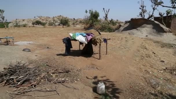 Asentamiento humano en el campo rural — Vídeo de stock