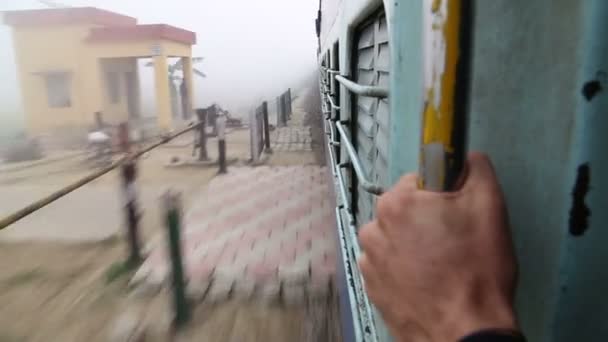 Vista en tren durante un paseo — Vídeos de Stock