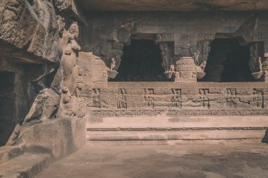 Ellora mağaraları