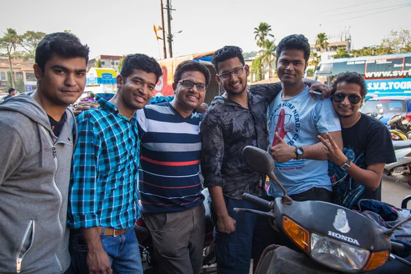 Men stand together on street — Stock Photo, Image