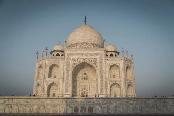 Taj mahal von der Ostseite. — Stockfoto