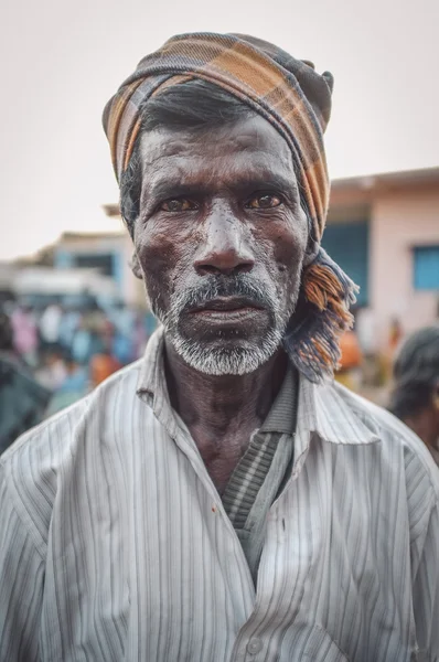 Indian man wears headscarf — Stock Photo, Image