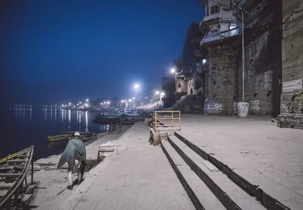 Varanasi ghats nachts — Stockfoto