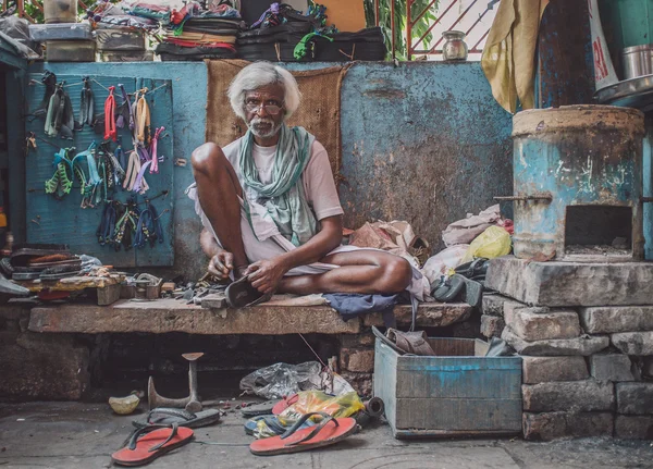 Indické dodavatele se nachází v ulici obchod — Stock fotografie