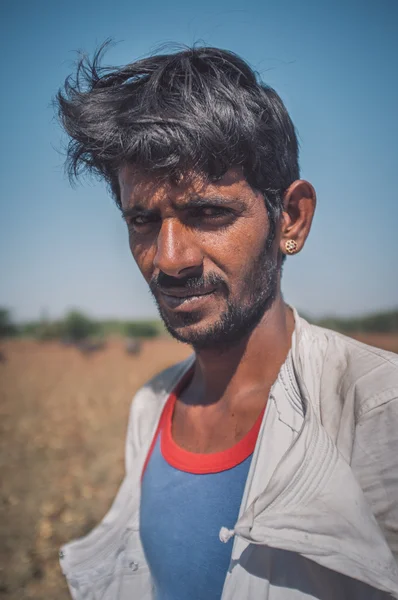 Młodzieniec z plemienia Rabari — Zdjęcie stockowe