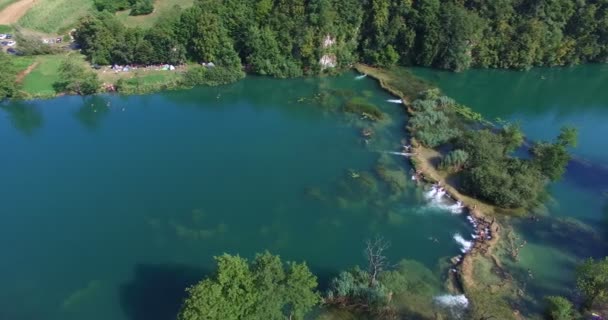 Mreznica Fluss, Kroatien — Stockvideo