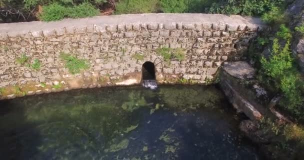 Fuente del río Zrmanja, Croacia — Vídeos de Stock