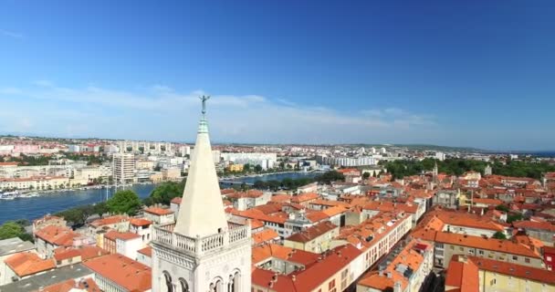 Turm der Kathedrale von St. Anastasia — Stockvideo