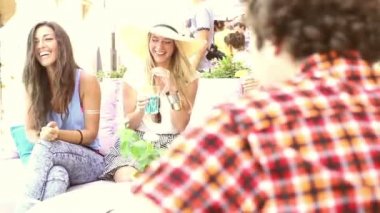 kokteyl içme arkadaşları