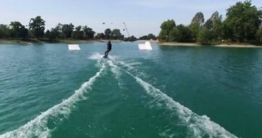 adam atlar üzerinde uyku modundan çıkarma Park'ta kicker