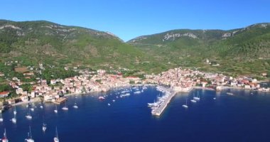 Komiza vis Adası Limanı