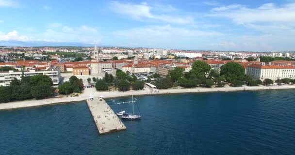Tarihi eski şehir Zadar — Stok video