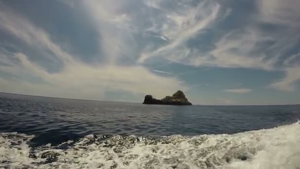 Адриатическое море со скоростной лодки — стоковое видео