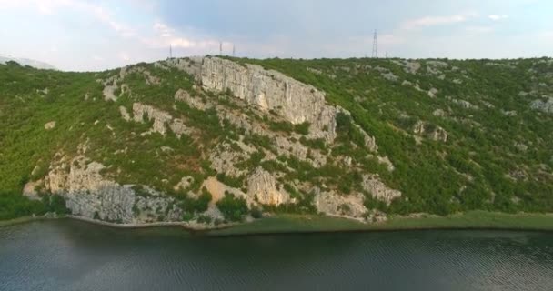 Вид с воздуха на реку Зрманья, Хорватия — стоковое видео