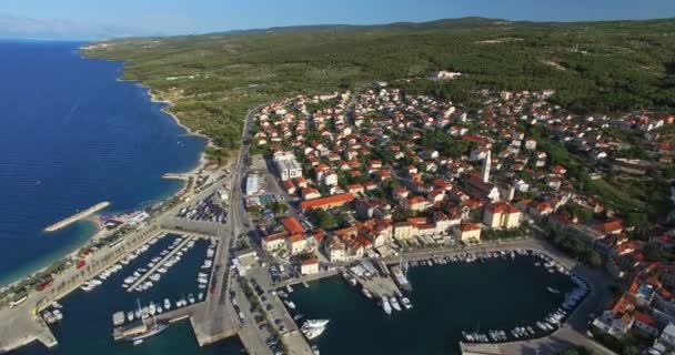 Supetar sur l'île de Brac, Croatie — Video