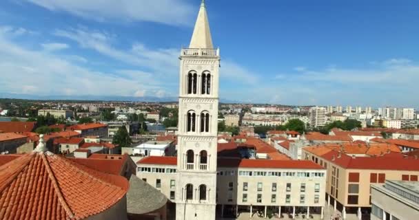 Torre de la catedral de Santa Anastasia — Vídeos de Stock