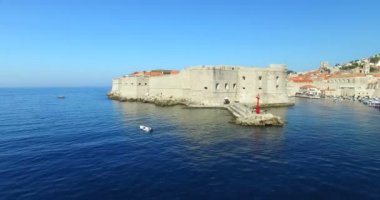 Fort St. Ivan ve Dubrovnik limanda