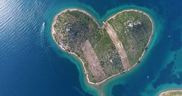 Σχήμα καρδιάς νησί της Galesnjak — Αρχείο Βίντεο